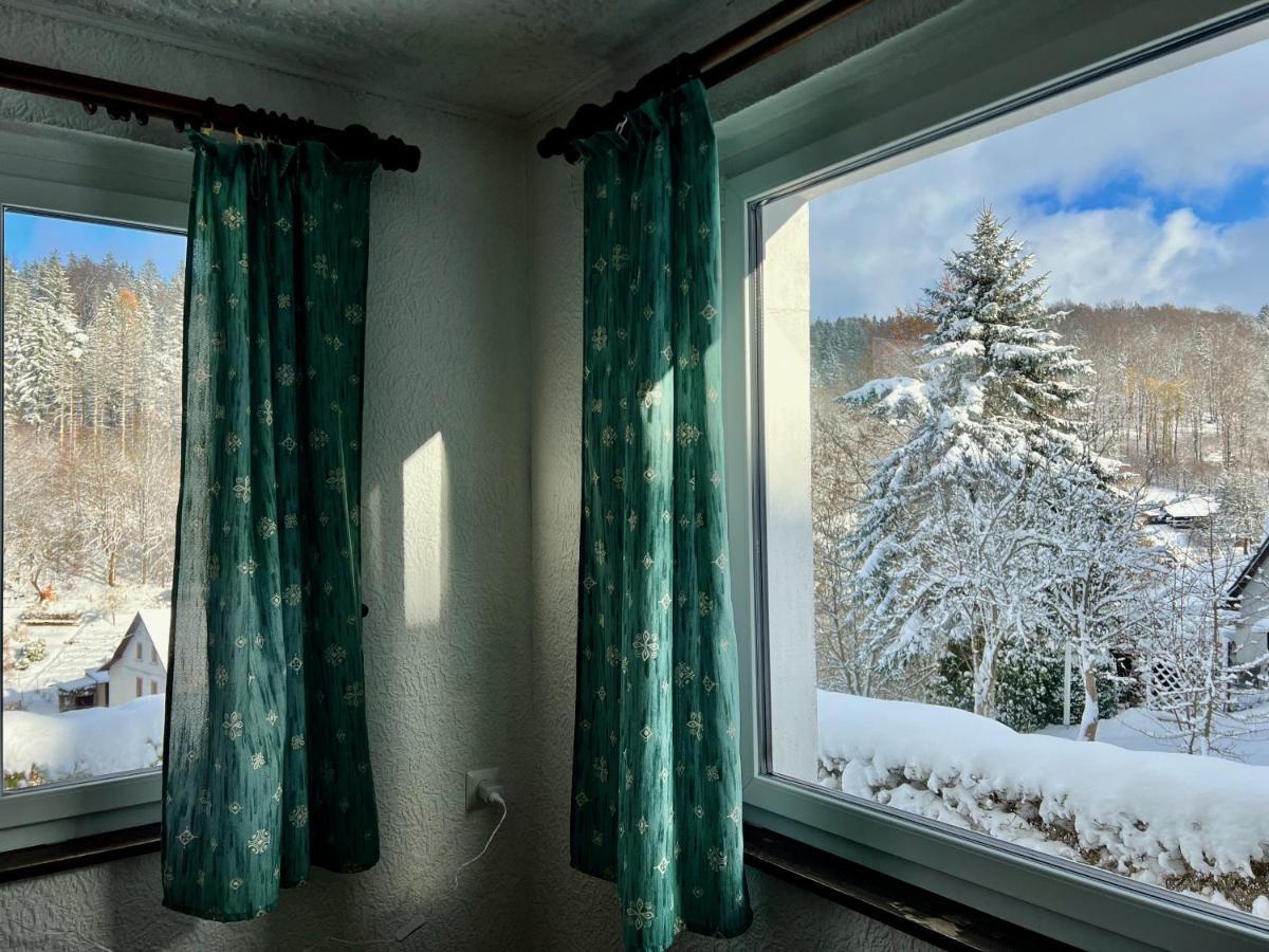 Urige Berghuette Mit Kamin Und Sauna Im Erzgebirge Nahe Schwarzwassertal Pobershau Bagian luar foto