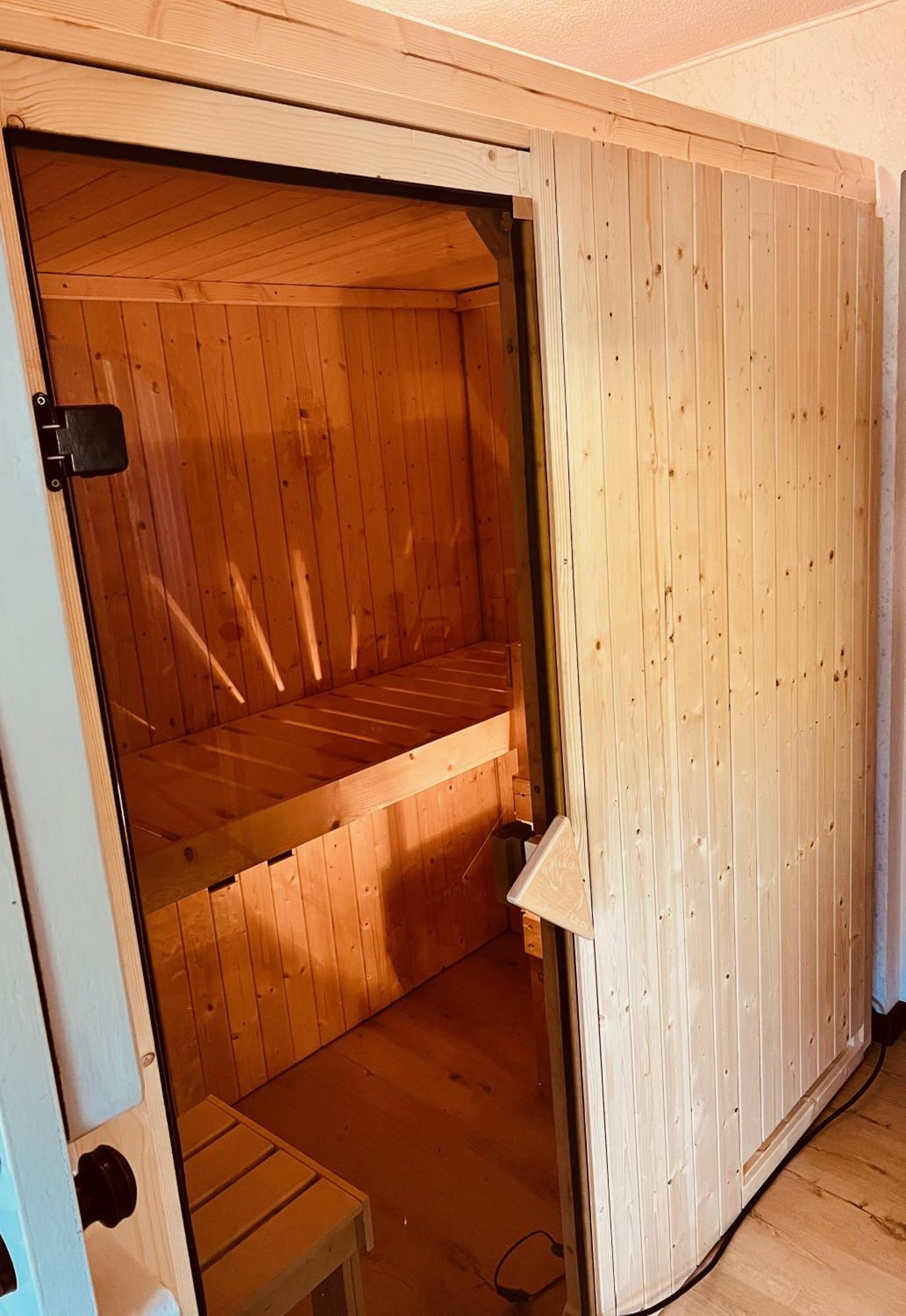 Urige Berghuette Mit Kamin Und Sauna Im Erzgebirge Nahe Schwarzwassertal Pobershau Bagian luar foto
